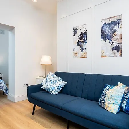 Modern Apt-23min Walk To Castle Appartamento
