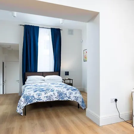 Modern Apt-23min Walk To Castle Appartamento *