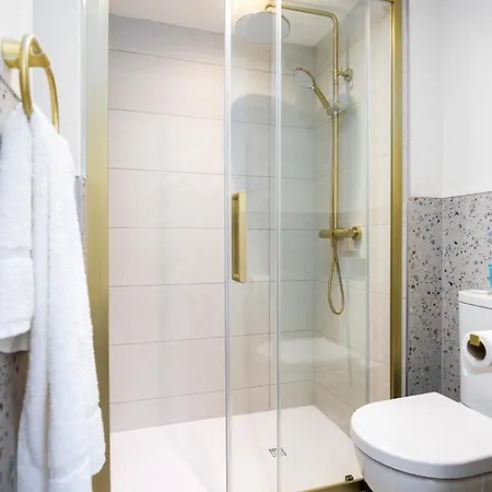 Apartman Modern Apt-23min Walk To Castle Dublin